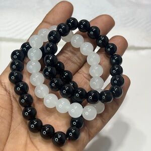 Black and White glass Beaded Bracelet Set